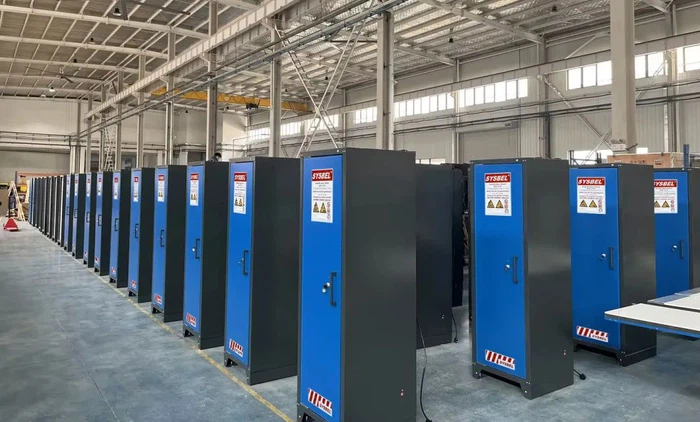 Enhanced Safety & Smart Monitoring For Reliable Battery Charging Enhanced Safety & Smart Monitoring For Reliable Battery Charging